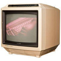 TV & Video Props Sony KV-1400 14" Trinitron TV (White/Cream)
