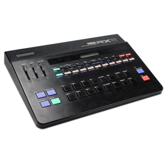 Yamaha RX 11 Drum Machine