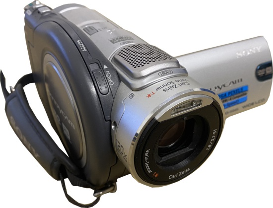 Sony Handycam DCR-DVD405E
