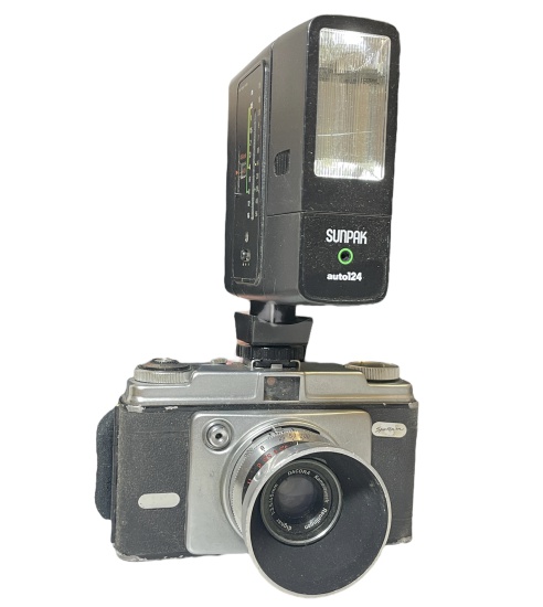 Sportsman Camera with Sunpak Flash