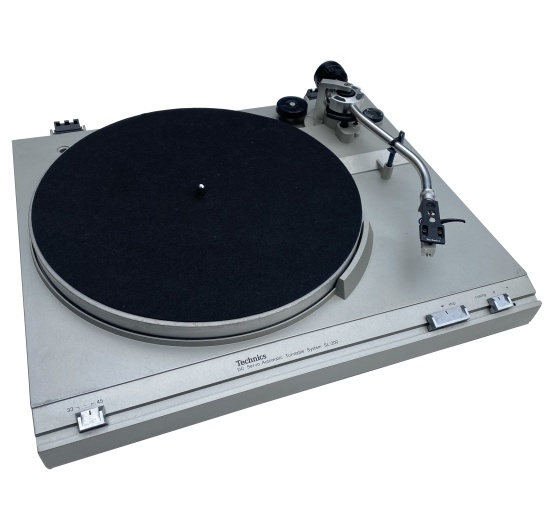 Technics SL-200 Turntable Record Player