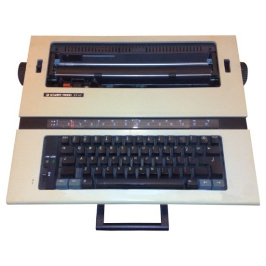 Silver Reed EX-42 Office Typewriter