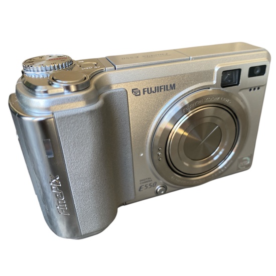 FujiFilm FinePix E550 - Digital Camera