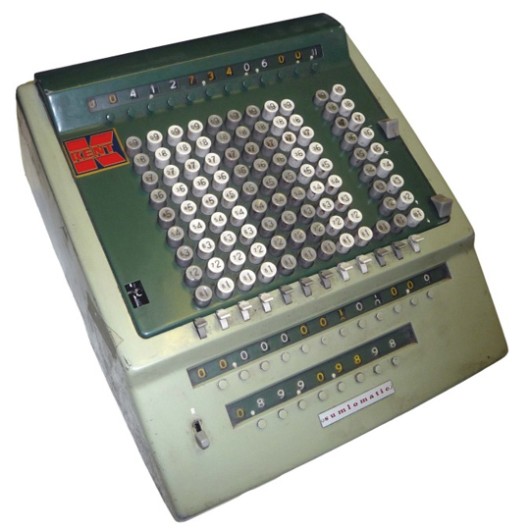 Sumlock Sumlomatic Comptometer