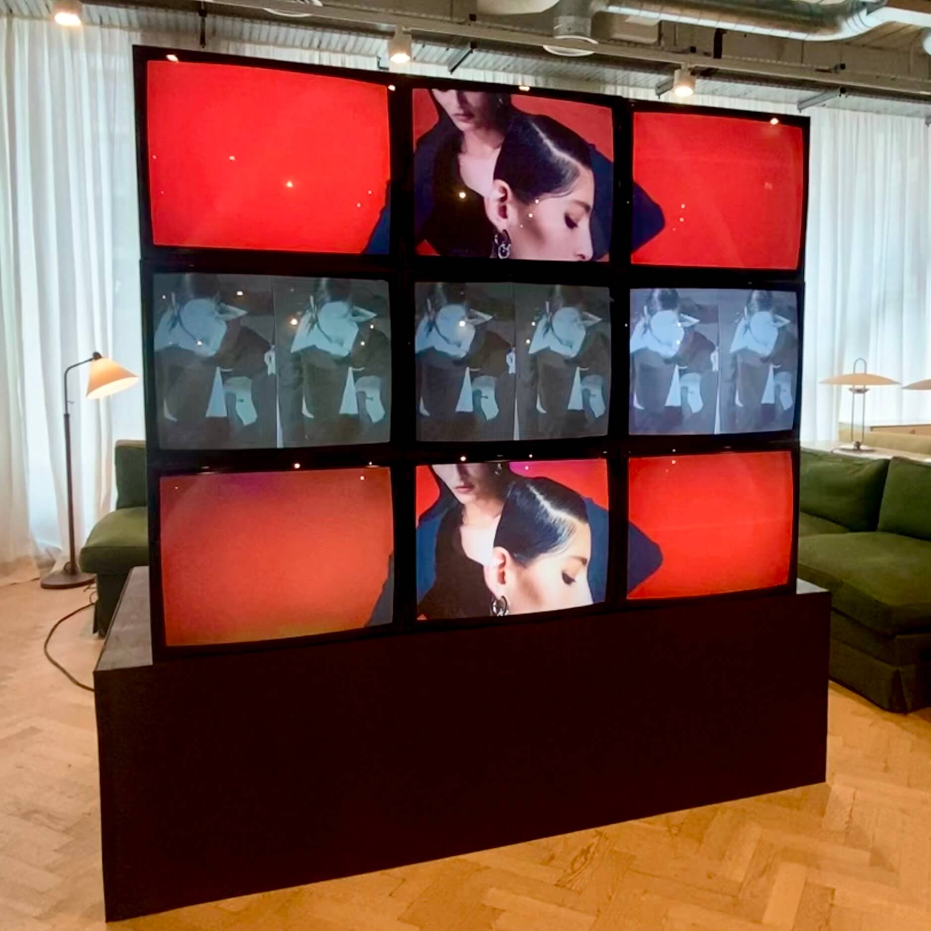 3x3 CRT Video Wall Screens with VideoWall Processor