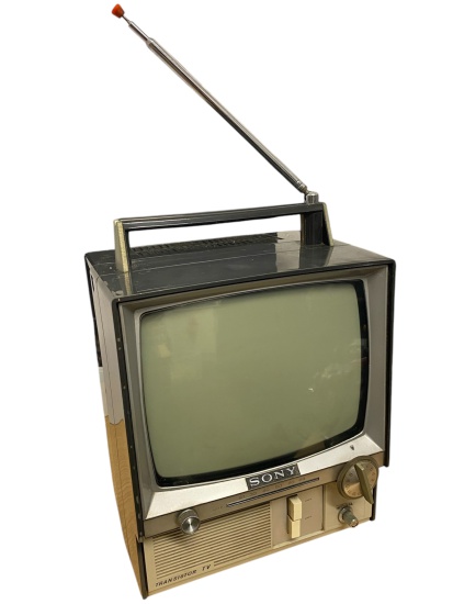 Picture of Vintage Technology Prop Store   Vintage Television Props   Sony Transistor 9-306UB 8
