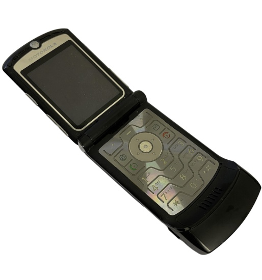 Picture of Vintage Technology Prop Store   Office Equipment   Mobile Phone Props   Motorola Razr Mobile Phone (Black)